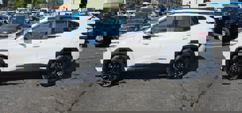 Used 2024 Chevrolet Trax ACTIV w/ Sunroof Package image 4