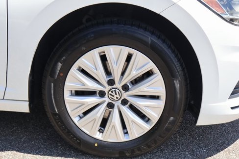 Used 2019 Volkswagen Jetta S w/ Driver Assistance Package image 9