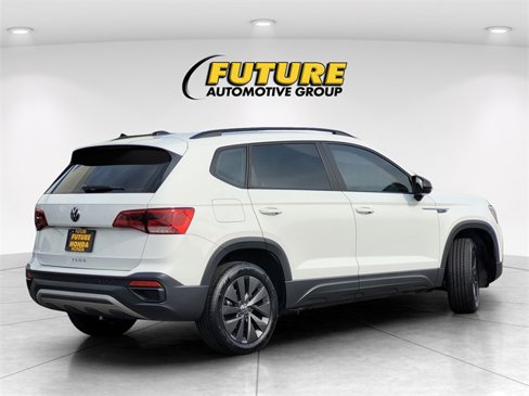 Used 2022 Volkswagen Taos S w/ IQ Drive S Package image 4