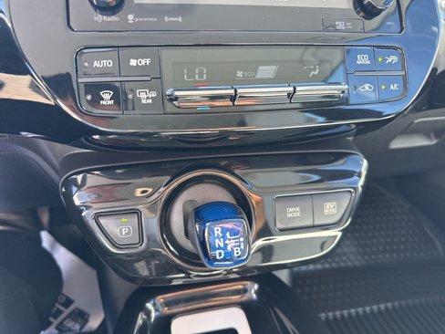 Used 2017 Toyota Prius Four image 23