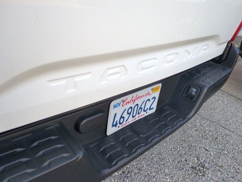 Used 2017 Toyota Tacoma SR image 20