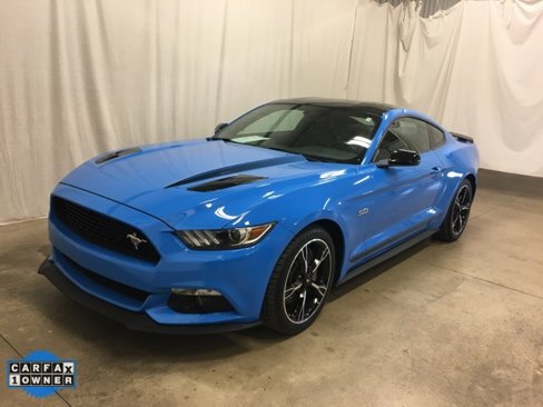Used 2017 Ford Mustang GT Premium w/ Equipment Group 401A image 8