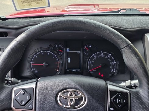 Used 2021 Toyota 4Runner SR5 image 11