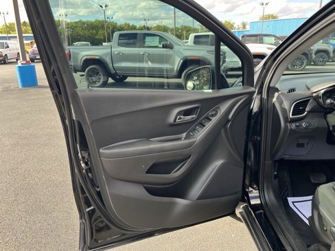 Used 2020 Chevrolet Trax LS image 9