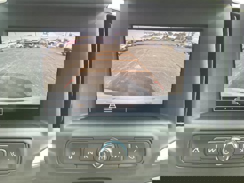 Used 2023 GMC Terrain SLE w/ Driver Convenience Package image 22
