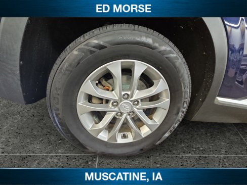 Used 2020 Hyundai Santa Fe SE image 11