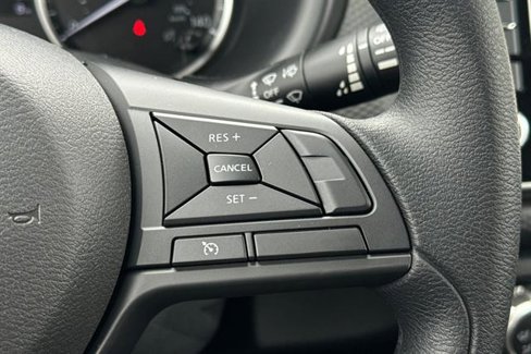New 2025 Nissan Kicks Play S image 25
