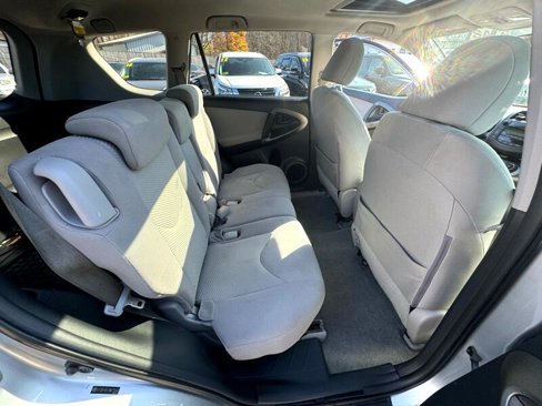 Used 2011 Toyota RAV4 4WD image 15