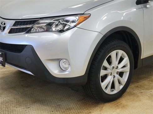 Used 2015 Toyota RAV4 Limited image 11