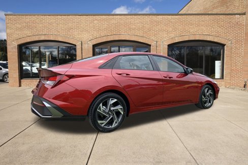 New 2025 Hyundai Elantra Sport image 3