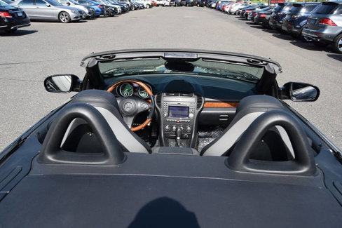 Used 2011 Mercedes-Benz SLK 300 image 29