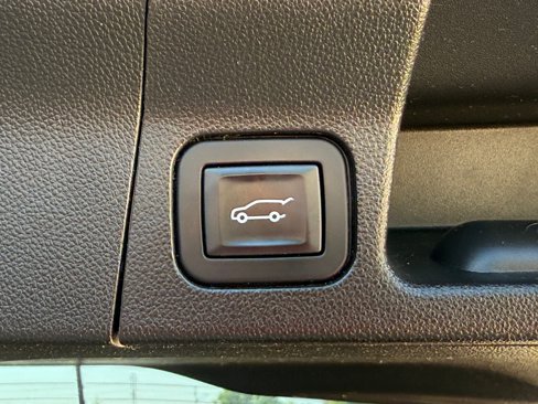 Used 2018 GMC Acadia SLT image 12