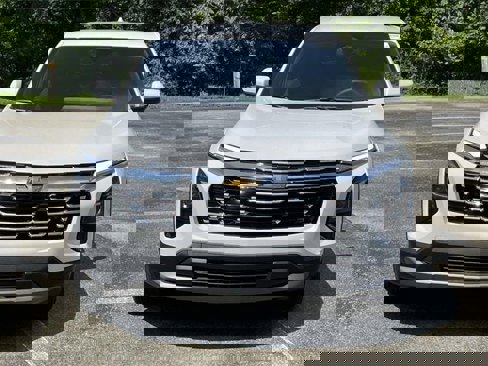 New 2026 Chevrolet Equinox LT w/ LPO, Floor Liner Package image 8
