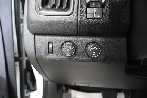 Used 2020 Chevrolet Colorado LT w/ Luxury Package image 23