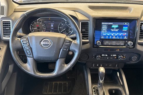 Used 2022 Nissan Frontier SV image 16
