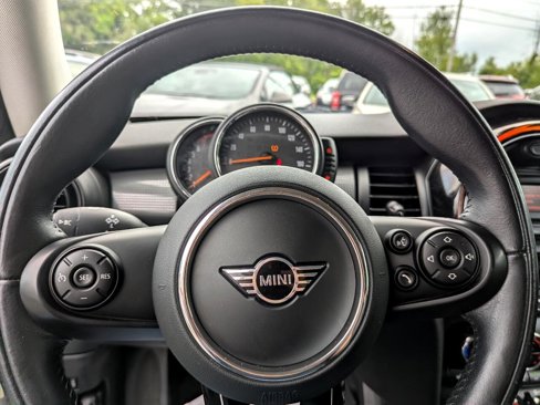 Used 2015 MINI Cooper 2-Door Hardtop image 15
