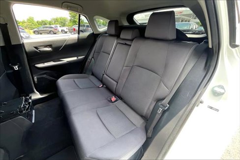Used 2021 Toyota Venza LE w/ Carpet Mat Package (TMS) image 20
