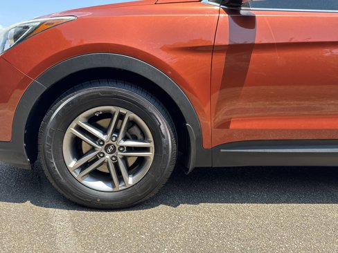 Used 2017 Hyundai Santa Fe Sport image 9