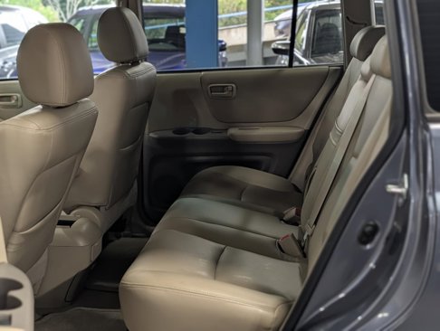 Used 2005 Toyota Highlander V6 image 17