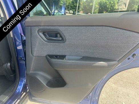 Used 2021 Nissan Rogue S image 62