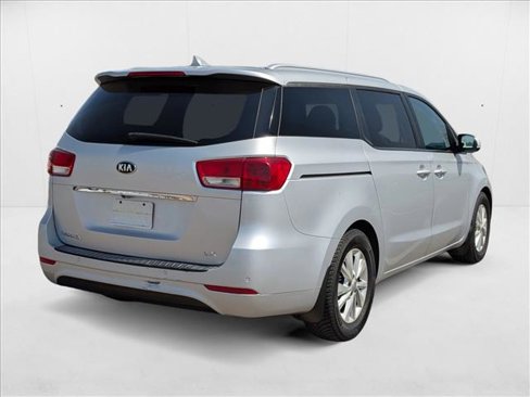 Used 2018 Kia Sedona LX w/ LX Essentials Premium Package image 5