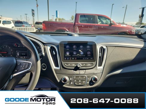 Used 2023 Chevrolet Malibu LT image 16