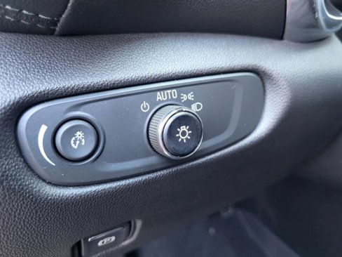 Used 2019 Chevrolet Blazer LT image 40