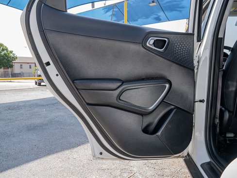 Used 2021 Kia Soul S image 15