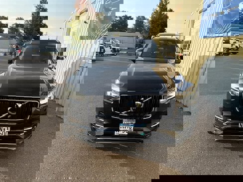 Used 2016 Volvo XC90 T6 Momentum w/ Protection Package Plus image 6
