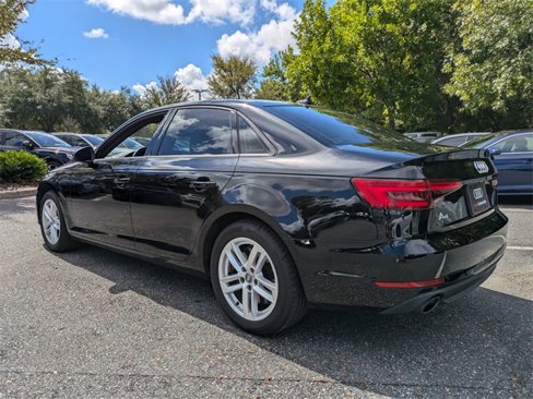 Used 2017 Audi A4 2.0T Premium image 12