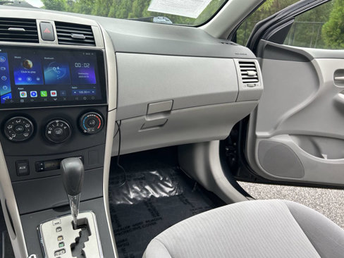 Used 2010 Toyota Corolla image 28