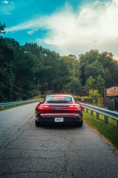 Used 2021 Porsche Taycan 4S image 4