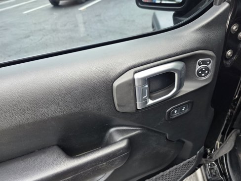 Used 2020 Jeep Wrangler Unlimited Sport S image 13