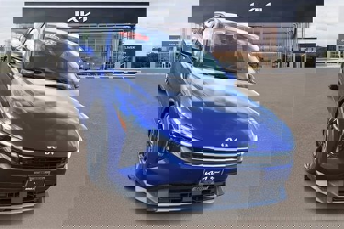New 2025 Kia K4 EX image 9