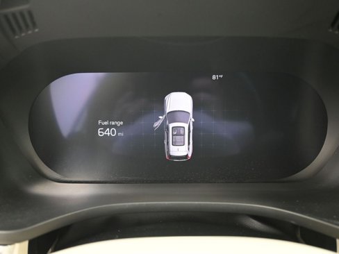 Certified 2023 Volvo XC60 B5 Ultimate w/ Protection Package Premier image 12