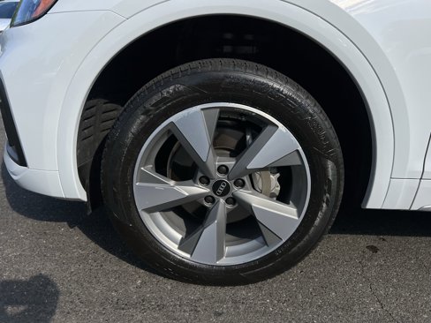 Certified 2022 Audi Q5 2.0T Premium Plus image 7