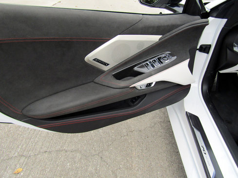 Used 2023 Chevrolet Corvette Stingray Premium Conv w/ Z51 Performance Package image 11