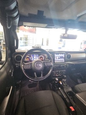 Used 2021 Jeep Gladiator Sport image 23
