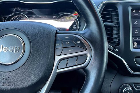 Used 2021 Jeep Cherokee Latitude Lux w/ Sun & Sound Group image 24
