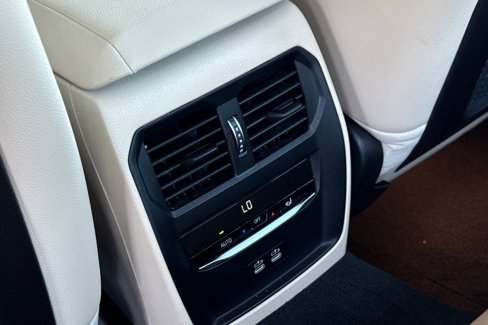 Certified 2023 BMW 330i Sedan w/ Driving Assistance Package image 16