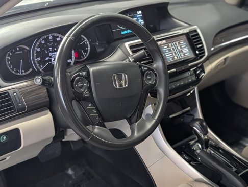 Used 2017 Honda Accord EX-L image 13