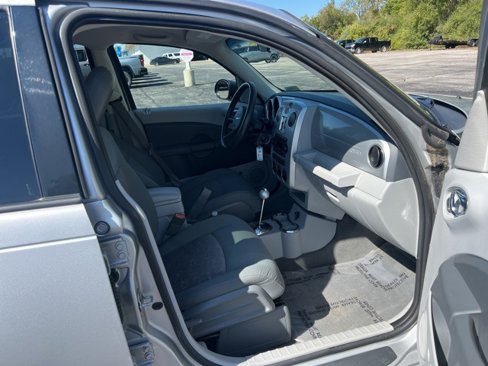 Used 2010 Chrysler PT Cruiser image 15