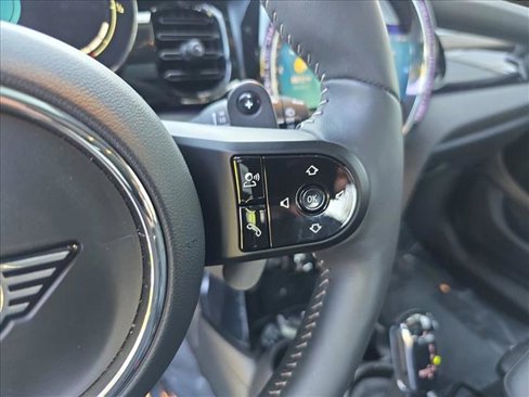 Used 2023 MINI Cooper S image 18