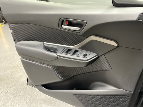 Certified 2020 Toyota C-HR LE image 14