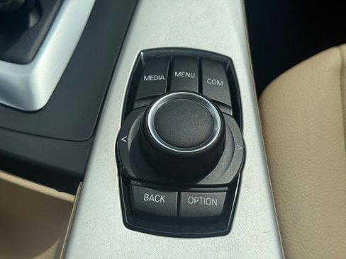 Used 2018 BMW 320i Sedan image 21