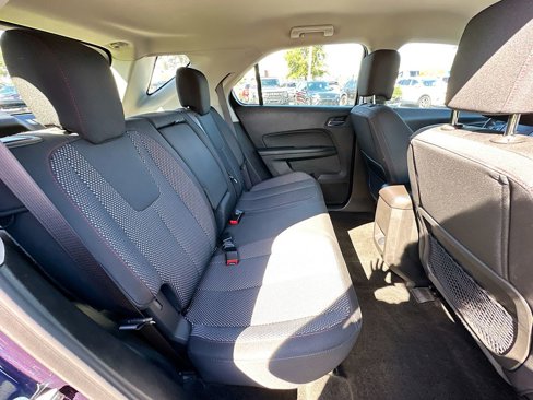 Used 2017 Chevrolet Equinox LS image 24