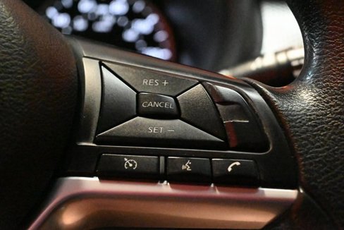 Used 2019 Nissan Kicks SV image 26
