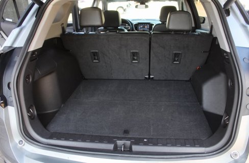 Used 2024 GMC Terrain SLT image 15