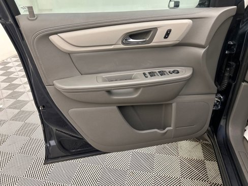 Used 2016 Chevrolet Traverse LS image 40