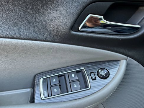 Used 2019 Chevrolet Impala LT image 17